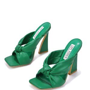 CAPE ROBBIN HEELS